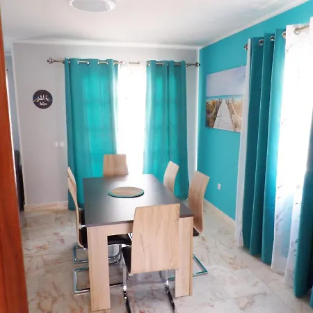 Villas Brujula Company *